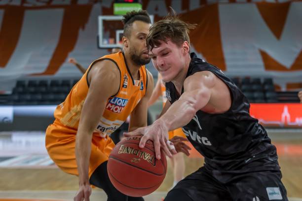 击败步行者 击败步行者