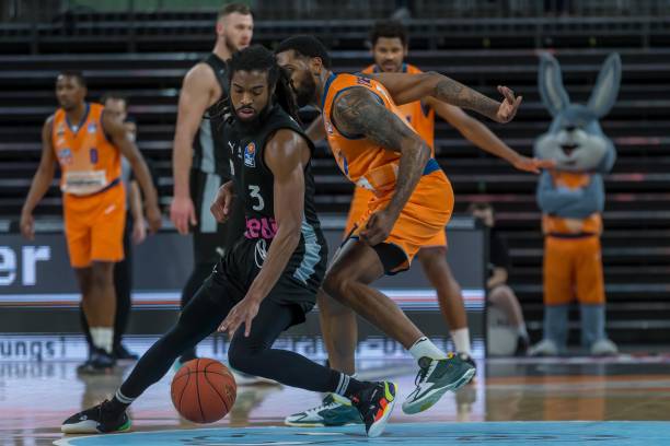 和战术变化 和战术变化